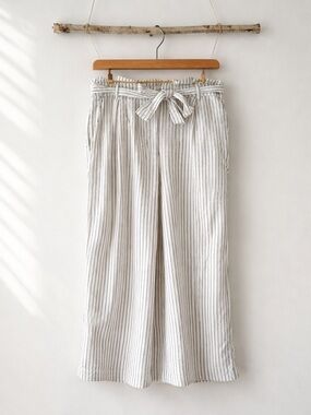 Ricki’s Linen Blend Striped Paperbag Waist Straight-Leg Cropped Pants Size 8